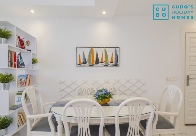 Apartamento en Mijas Costa - Cubo's El Faro Beach Apartment with Pool Apartamento en Mijas Costa - Cubo's El Faro Beach Apartment with Pool
