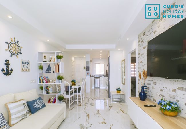 Apartamento en Mijas Costa - Cubo's El Faro Beach Apartment with Pool Apartamento en Mijas Costa - Cubo's El Faro Beach Apartment with Pool