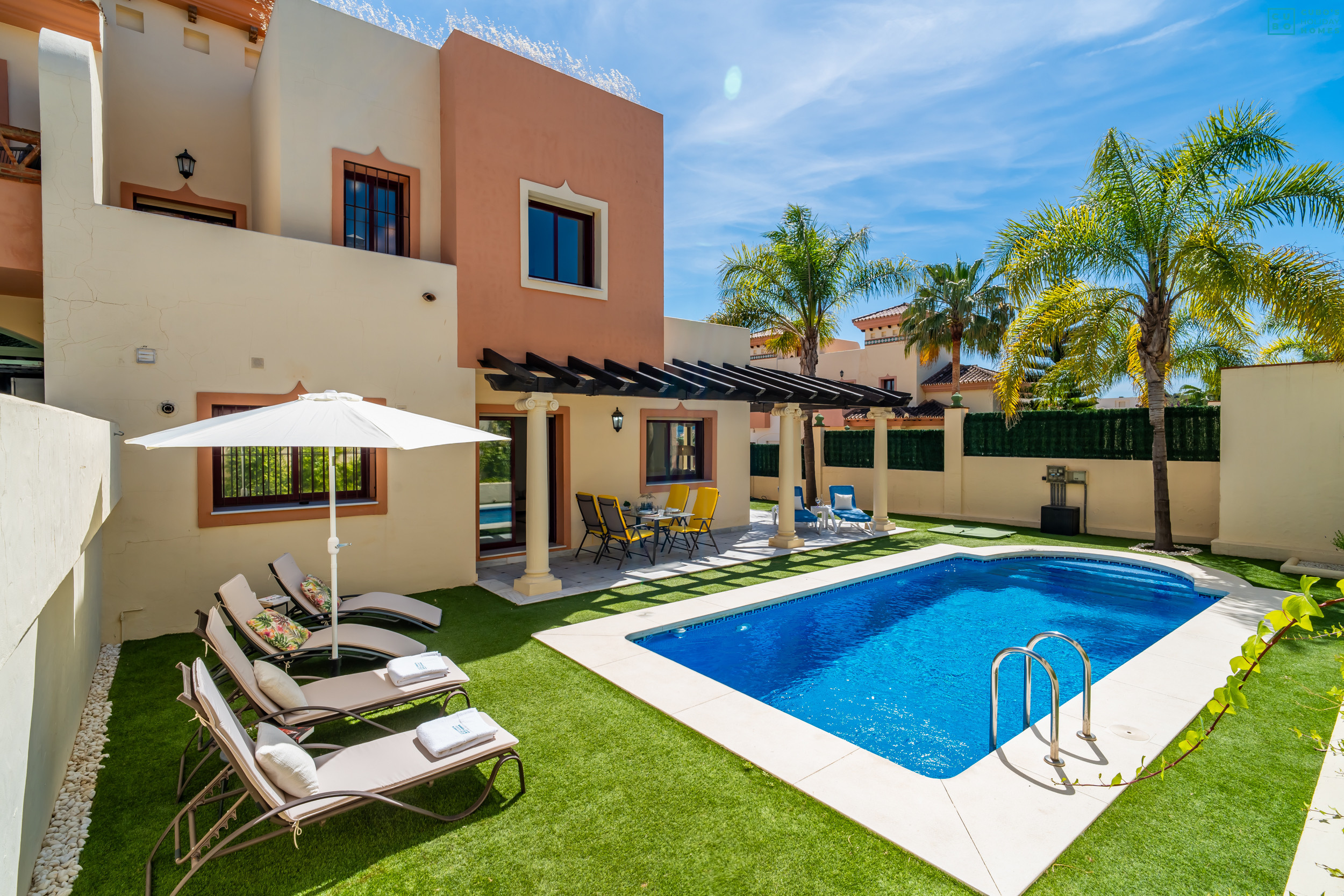 Villa vacacional con piscina en Coín