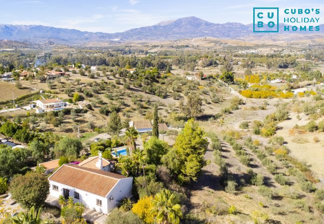 Casa rural en Coín - Cubo's La Maison de Mily