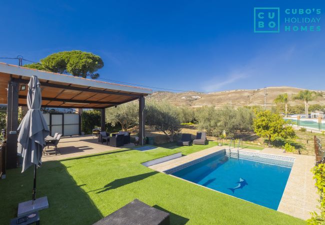 Casa rural en Alhaurín el Grande con piscina para 4 personas.