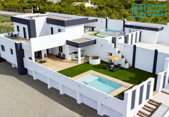 Moderna casa rural para 12 personas ideal para dos familias