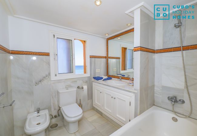 Casa en Manilva - Cubo's Beachfront Marina de Casares House Casa en Manilva - Cubo's Beachfront Marina de Casares House