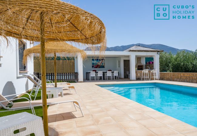 Casa rural en Alhaurín el Grande - Cubo's La Luz del Valle Rural House Casa rural en Alhaurín el Grande - Cubo's La Luz del Valle Rural House