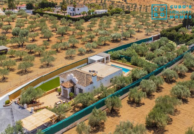 Casa rural en Alhaurín el Grande - Cubo's La Luz del Valle Rural House Casa rural en Alhaurín el Grande - Cubo's La Luz del Valle Rural House