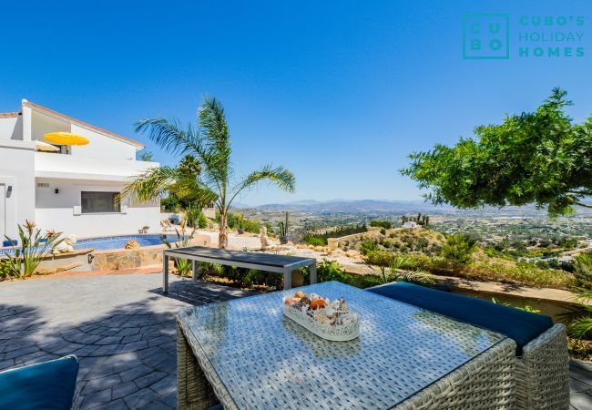 Casa rural en Alhaurín el Grande - Cubo's Los Olivos View Rural House Casa rural en Alhaurín el Grande - Cubo's Los Olivos View Rural House