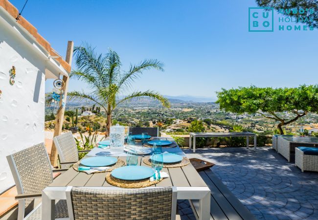 Casa rural en Alhaurín el Grande - Cubo's Los Olivos View Rural House Casa rural en Alhaurín el Grande - Cubo's Los Olivos View Rural House