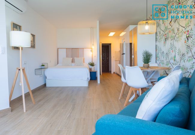 Estudio en Mijas Costa - Cubo's Estudio Algaida Calahonda Beach Estudio en Mijas Costa - Cubo's Estudio Algaida Calahonda Beach