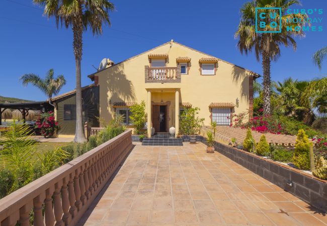 Villa en Alhaurín el Grande - Cubo's Villa Las Palmeras Altas Family Villa en Alhaurín el Grande - Cubo's Villa Las Palmeras Altas Family