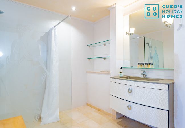 Villa en Mijas Costa - Cubo's Beachfront Villa Khayyam Villa en Mijas Costa - Cubo's Beachfront Villa Khayyam