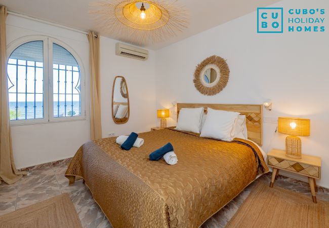 Villa en Mijas Costa - Cubo's Beachfront Villa Khayyam Villa en Mijas Costa - Cubo's Beachfront Villa Khayyam