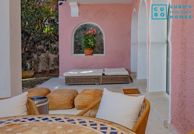 Villa en Mijas Costa - Cubo's Beachfront Villa Khayyam Villa en Mijas Costa - Cubo's Beachfront Villa Khayyam