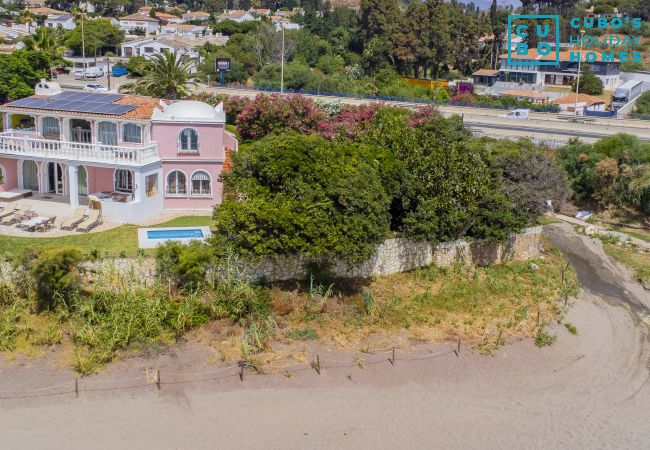 Villa en Mijas Costa - Cubo's Beachfront Villa Khayyam Villa en Mijas Costa - Cubo's Beachfront Villa Khayyam