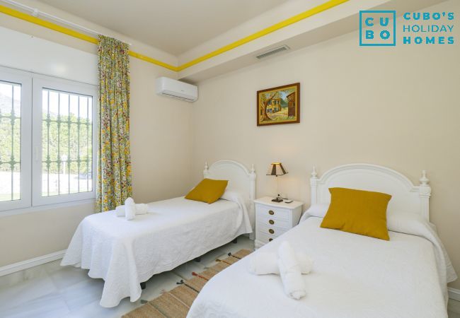 Villa en Torremolinos - Cubo's Villa Galemar Torremolinos Pool & Padel Villa en Torremolinos - Cubo's Villa Galemar Torremolinos Pool & Padel