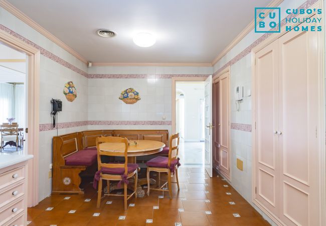 Villa en Torremolinos - Cubo's Villa Galemar Torremolinos Pool & Padel Villa en Torremolinos - Cubo's Villa Galemar Torremolinos Pool & Padel