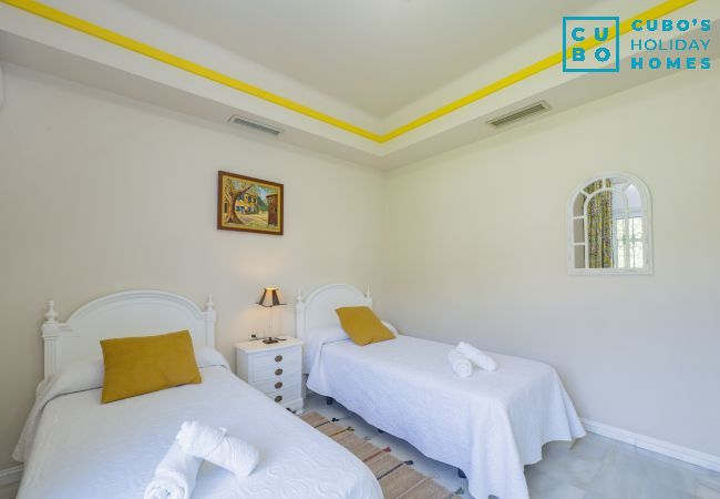 Villa en Torremolinos - Cubo's Villa Galemar Torremolinos Pool & Padel Villa en Torremolinos - Cubo's Villa Galemar Torremolinos Pool & Padel