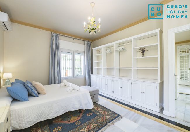 Villa en Torremolinos - Cubo's Villa Galemar Torremolinos Pool & Padel Villa en Torremolinos - Cubo's Villa Galemar Torremolinos Pool & Padel