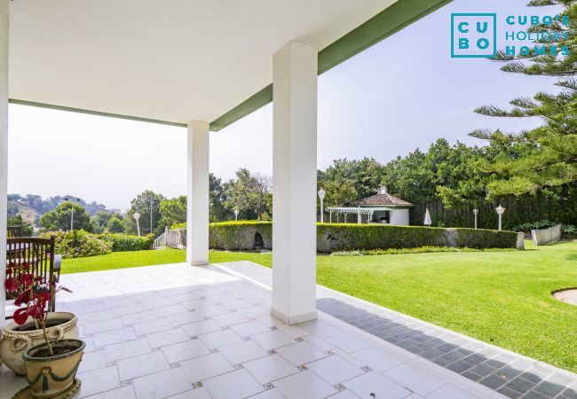 Villa en Torremolinos - Cubo's Villa Galemar Torremolinos Pool & Padel Villa en Torremolinos - Cubo's Villa Galemar Torremolinos Pool & Padel