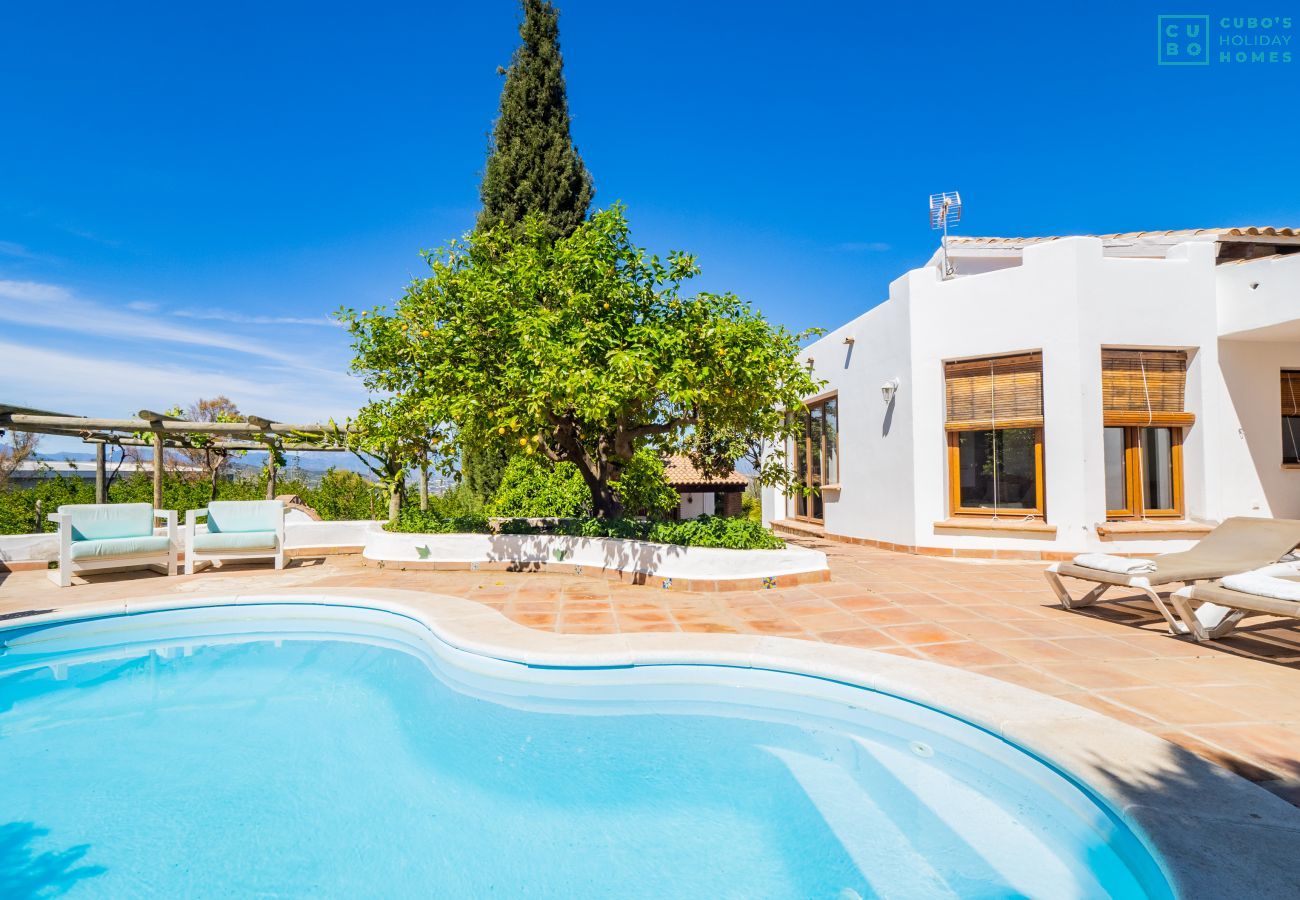 Casa rural en Alhaurín el Grande - Cubo's Casa Lucia Private Pool