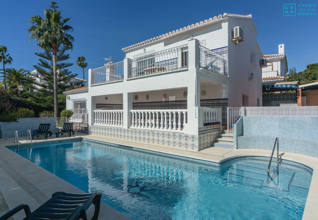 Villa vacacional con piscina en Vélez Málaga