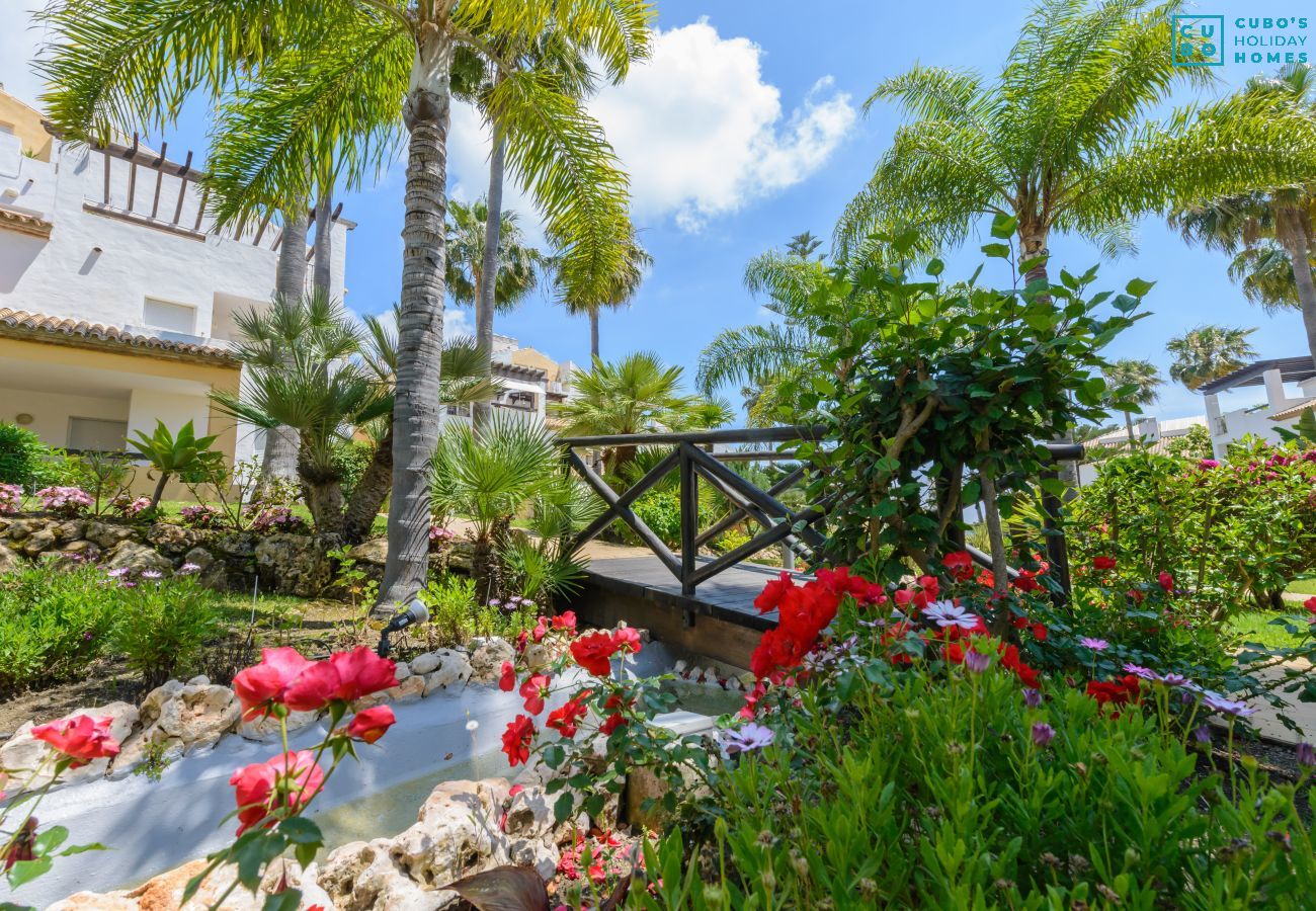 Jardín de este apartamento en Marbella