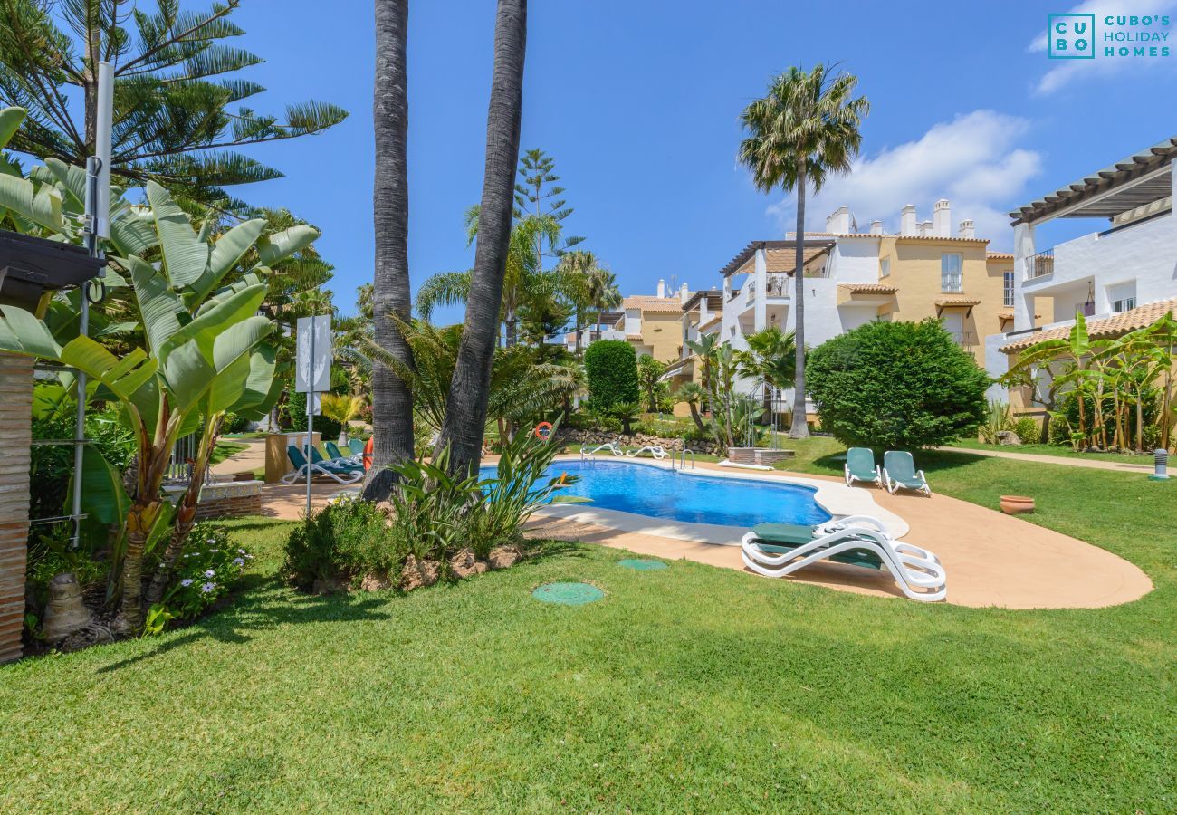 Jardín de este apartamento en Marbella