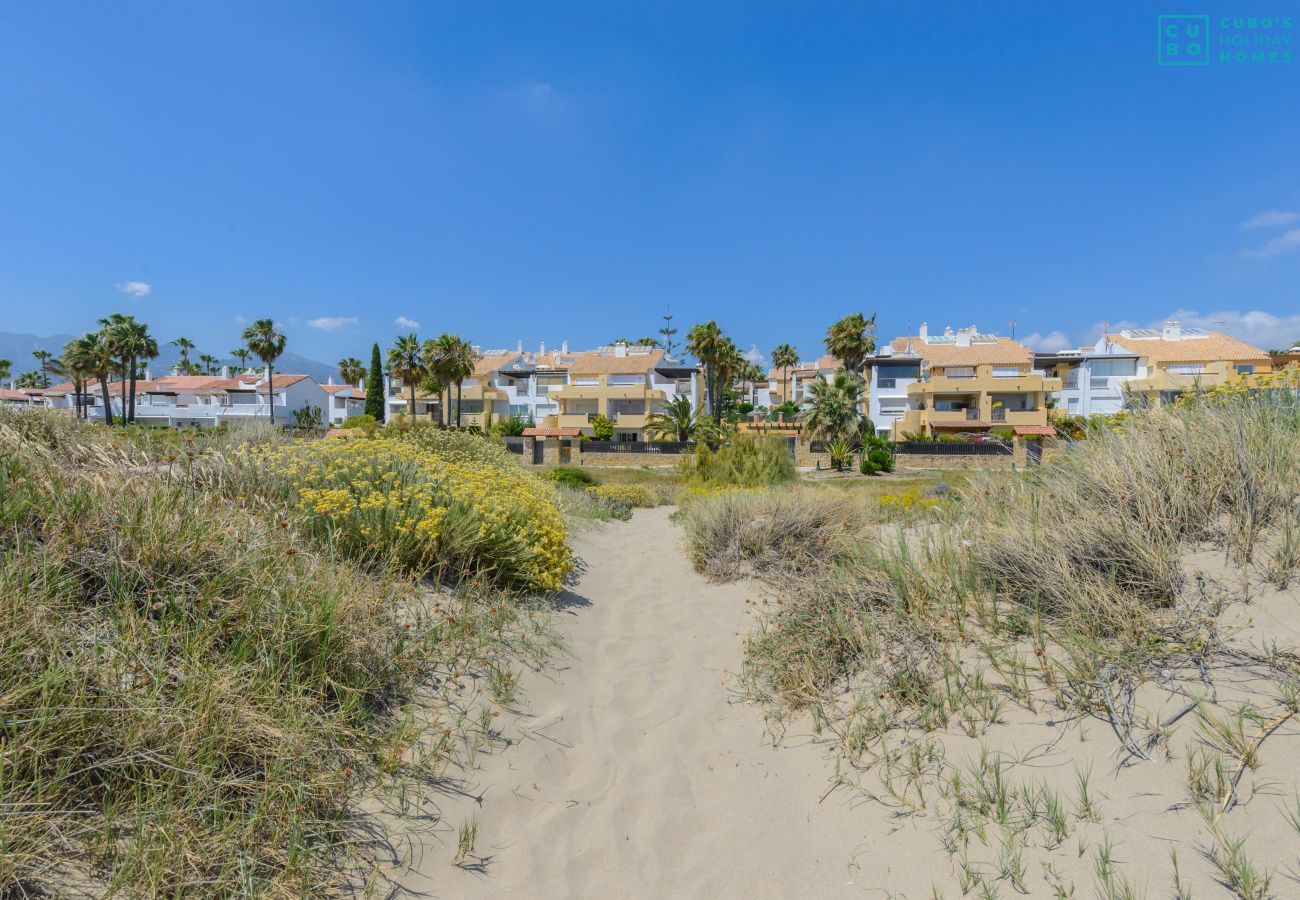 Playa cercana de este apartamento en Marbella