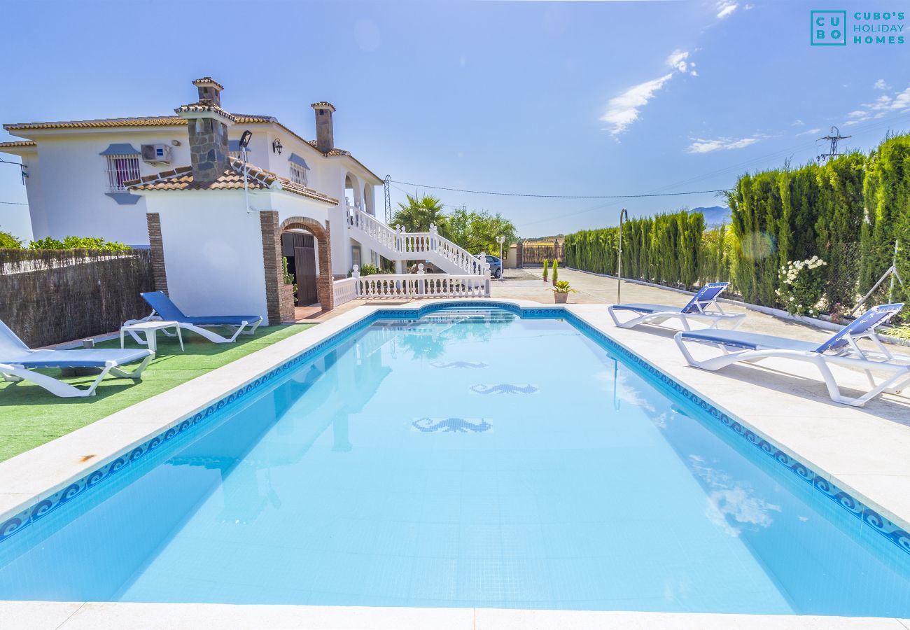 Piscina privada de esta finca de lujo en Alhaurín el Grande