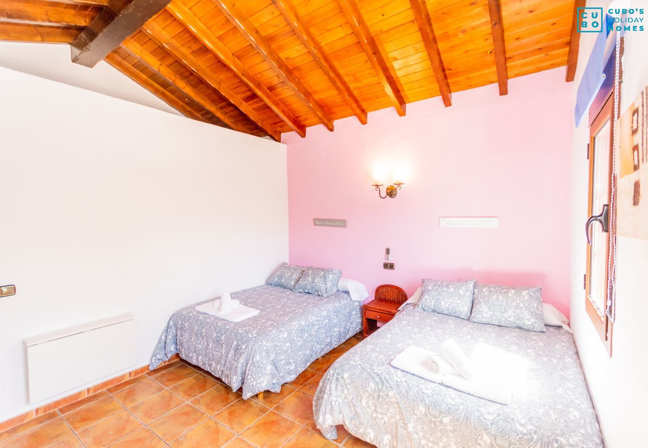 Dormitorio infantil de esta villa en Alhaurín el Grande