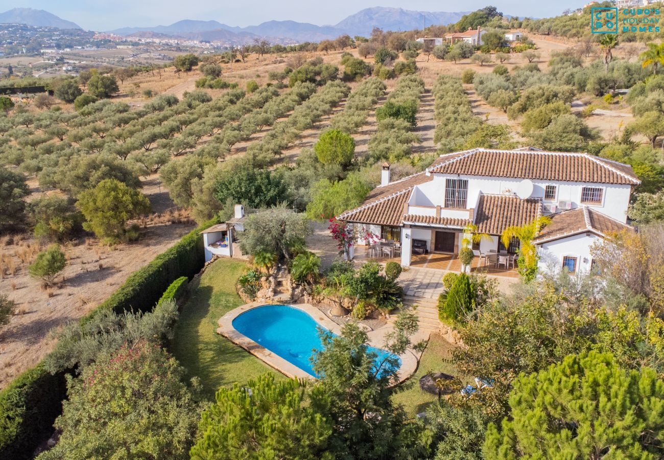 Casa rural en Alhaurín el Grande - Cubo's Cortijo La Hilacha