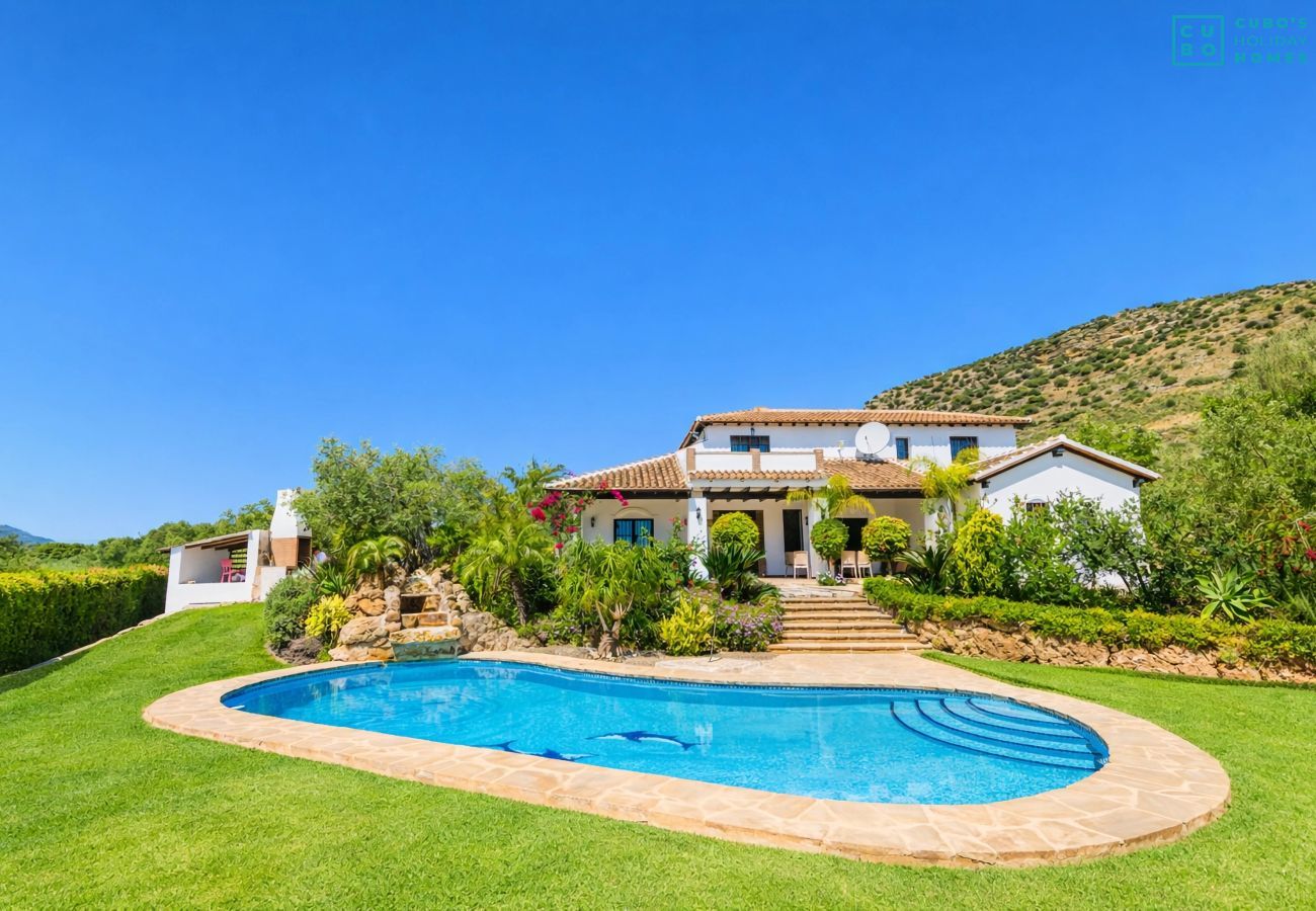 Casa rural en Alhaurín el Grande - Cubo's Cortijo La Hilacha