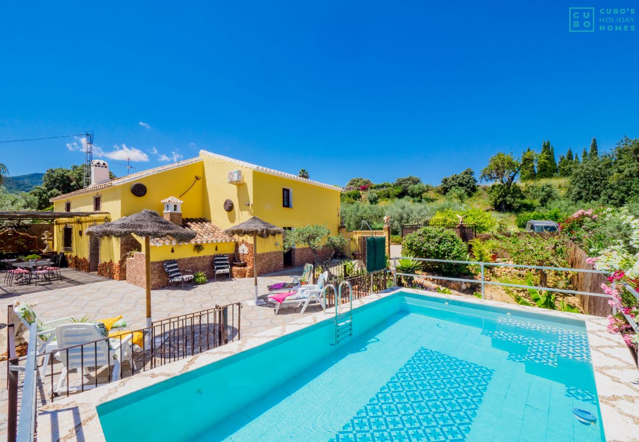 Piscina de esta Casa Rural en Alhaurín de la Torre