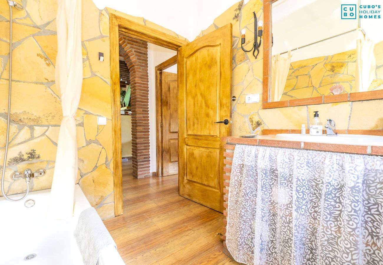 Baño de esta finca en Alhaurín el Grande