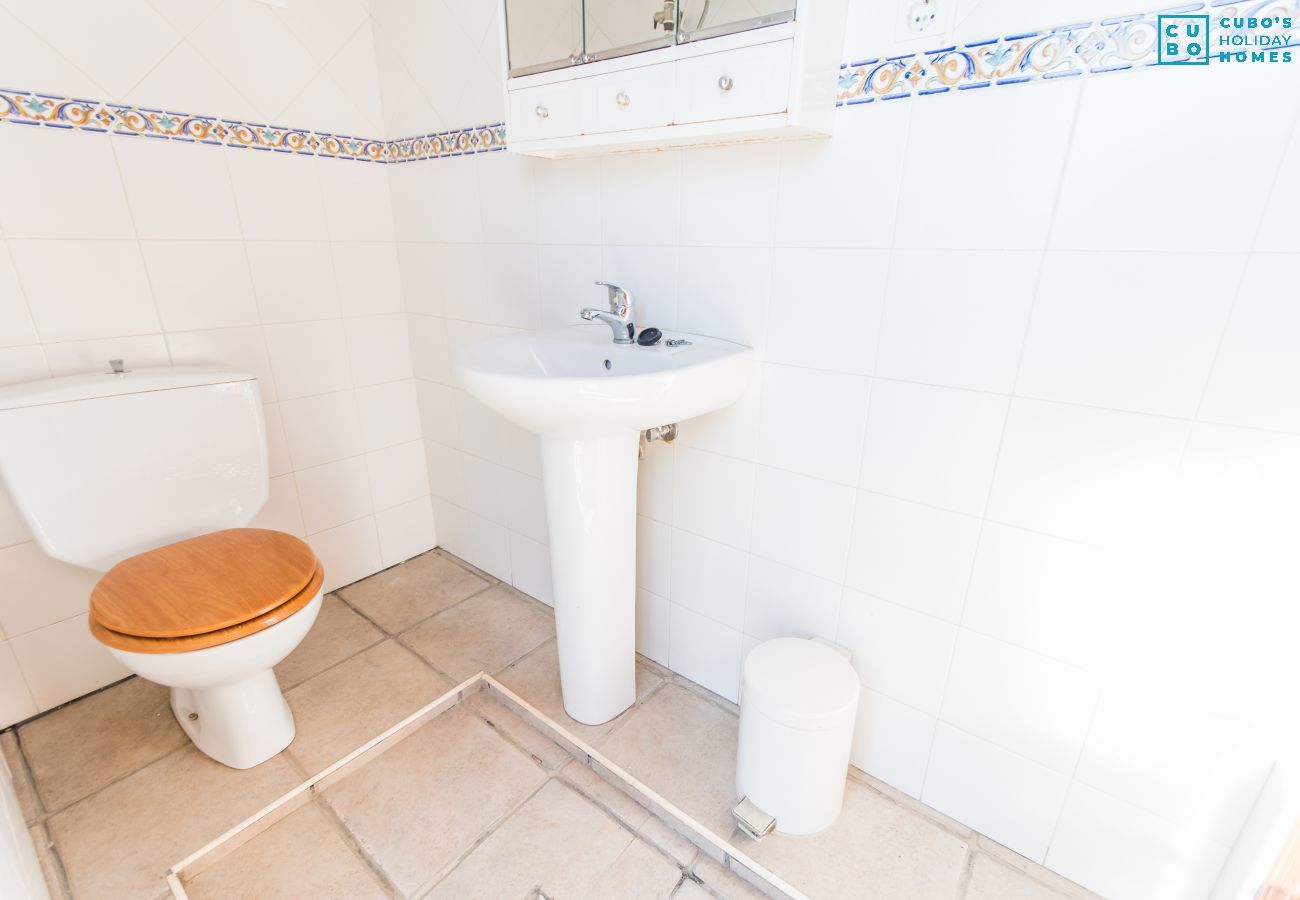 Baño de esta casa rural en Alhaurín el Grande