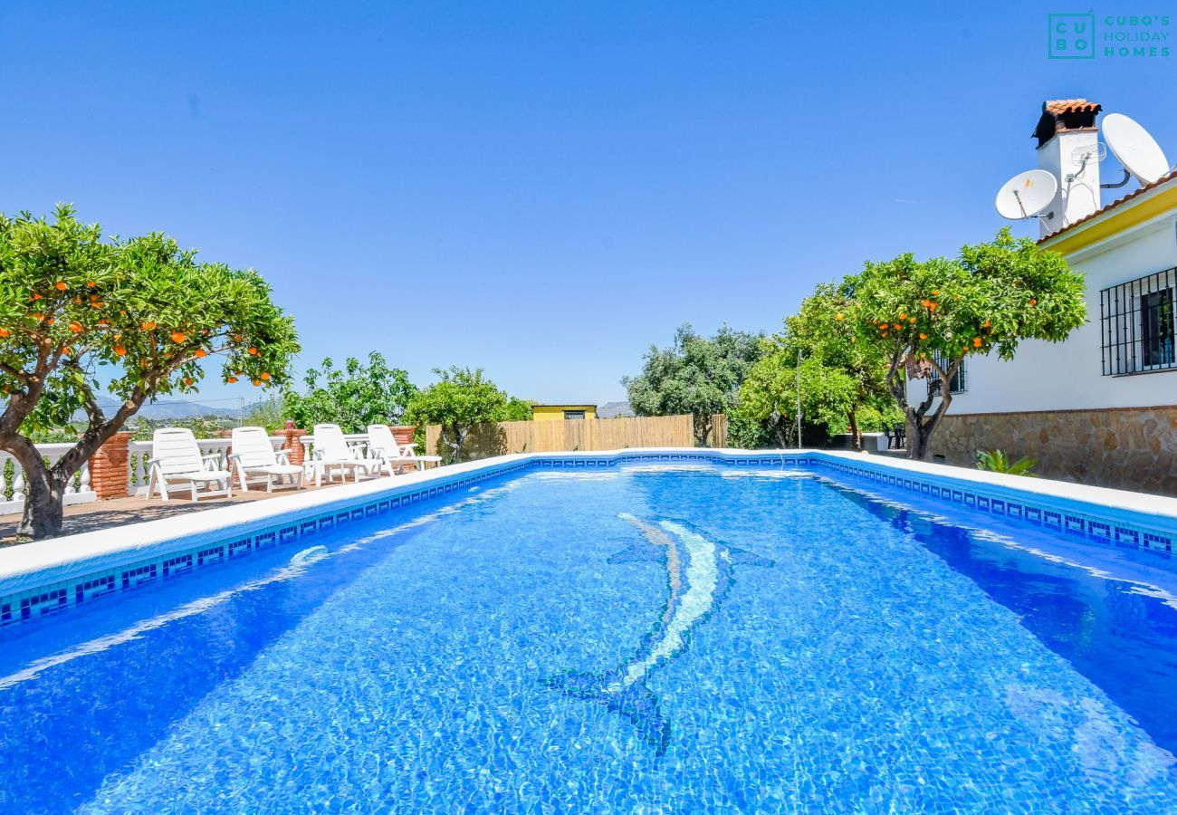 Piscina privada de esta Finca en Cártama