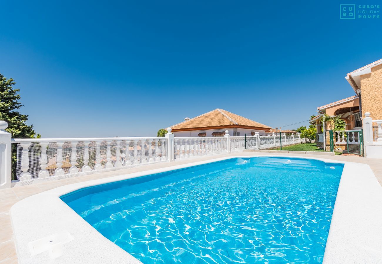 Piscina de esta casa de campo en Alhaurín el Grande