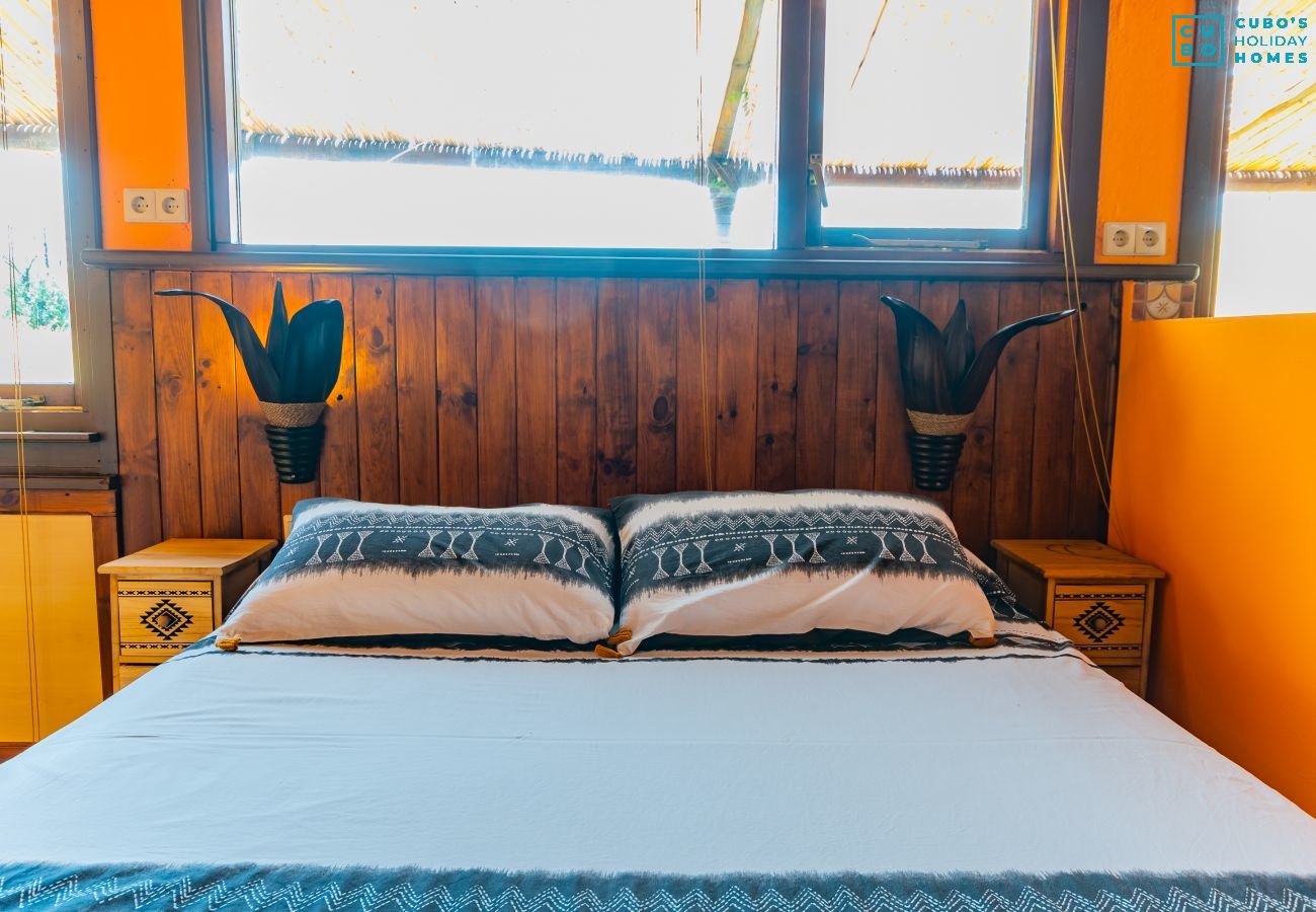 Dormitorio de este estudio rural en Mijas Pueblo