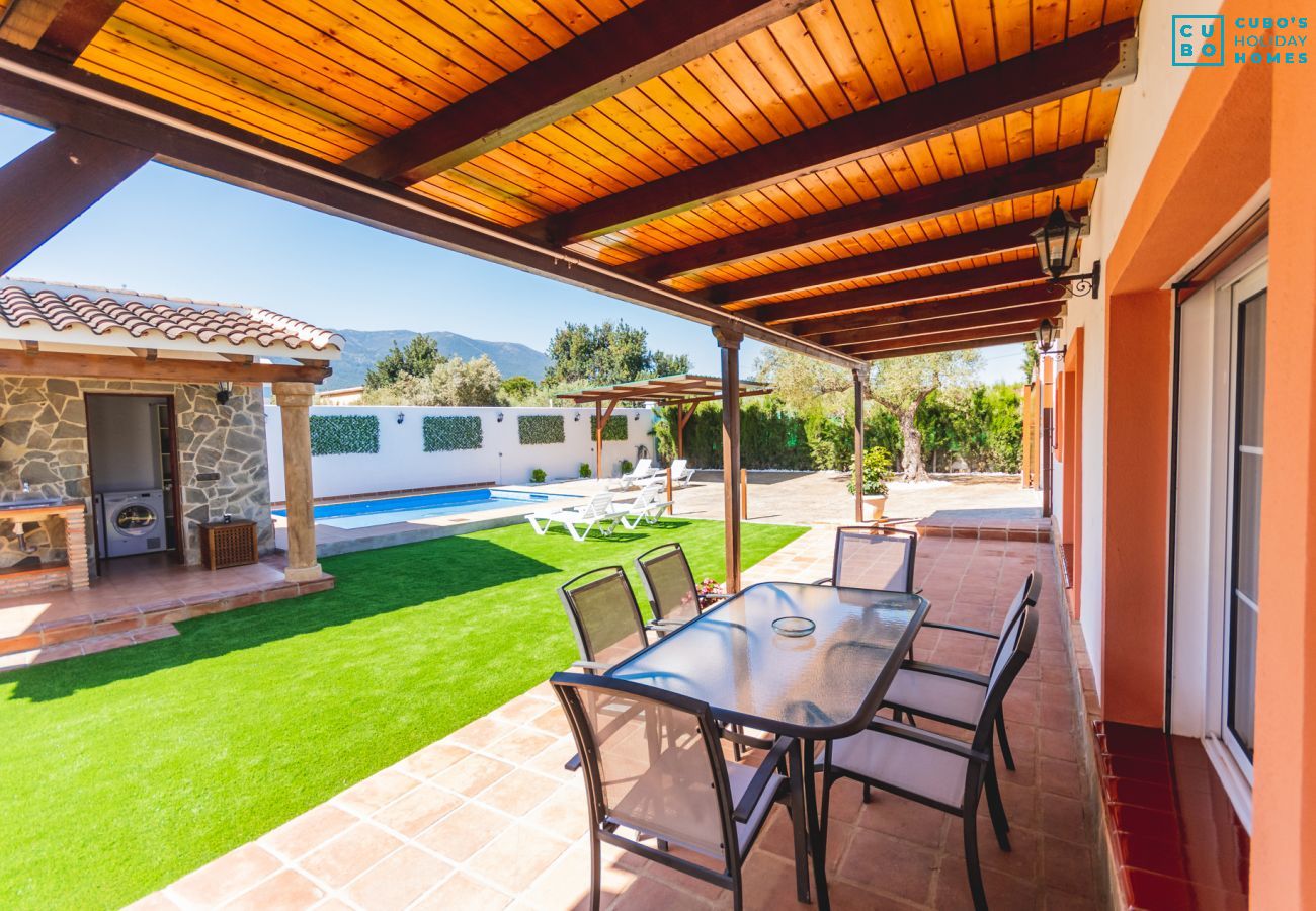 Terraza de esta casa rural en Alhaurín el Grande