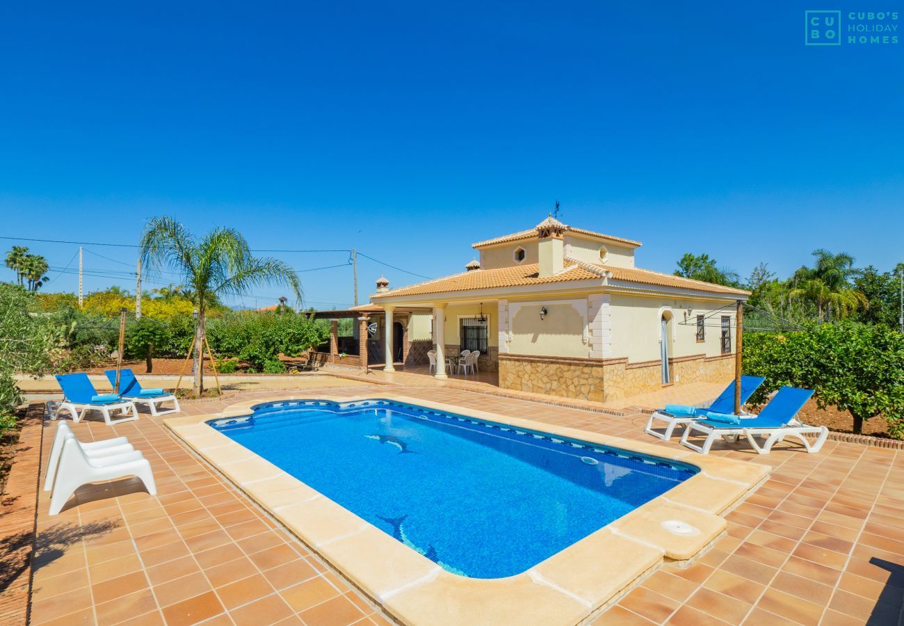 Casa rural en Alhaurín el Grande - Cubo's Finca Las Tinajas de la Dehesilla