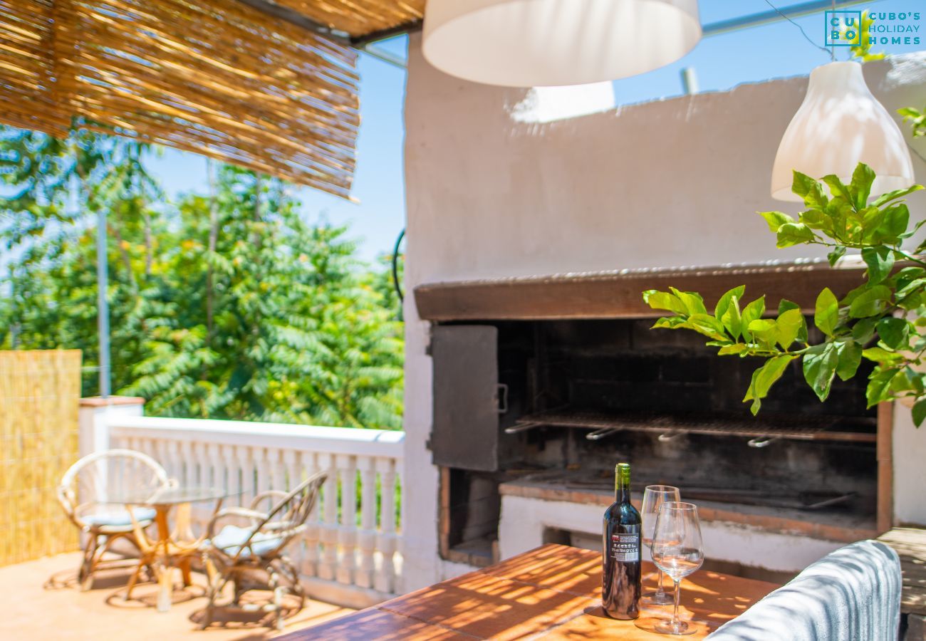 Barbacoa de esta casa rural en Coín