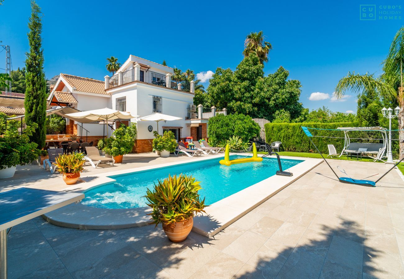 Villa vacacional con piscina en Alhaurín de la Torre