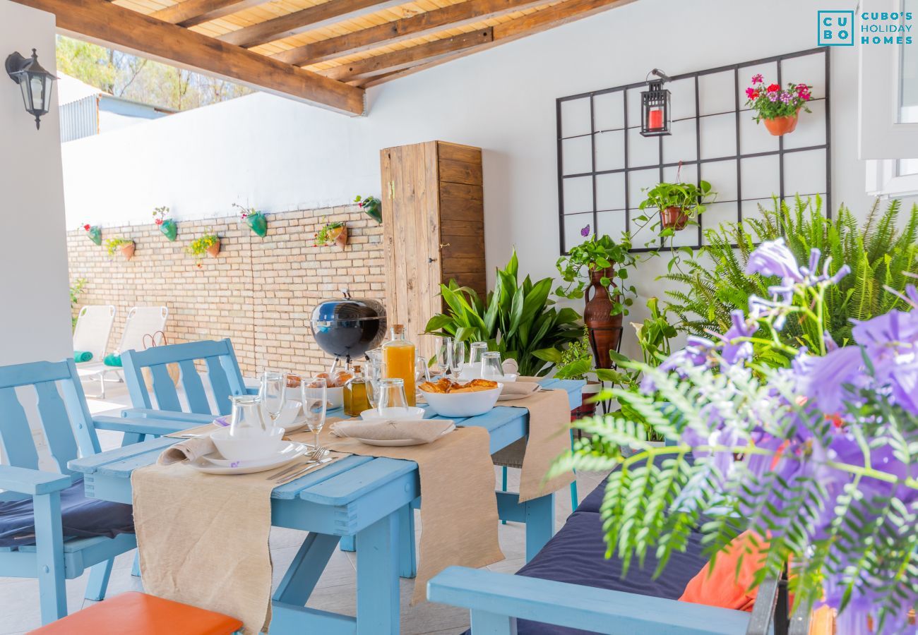 Terraza de esta casa rural en la Estación de Cártama