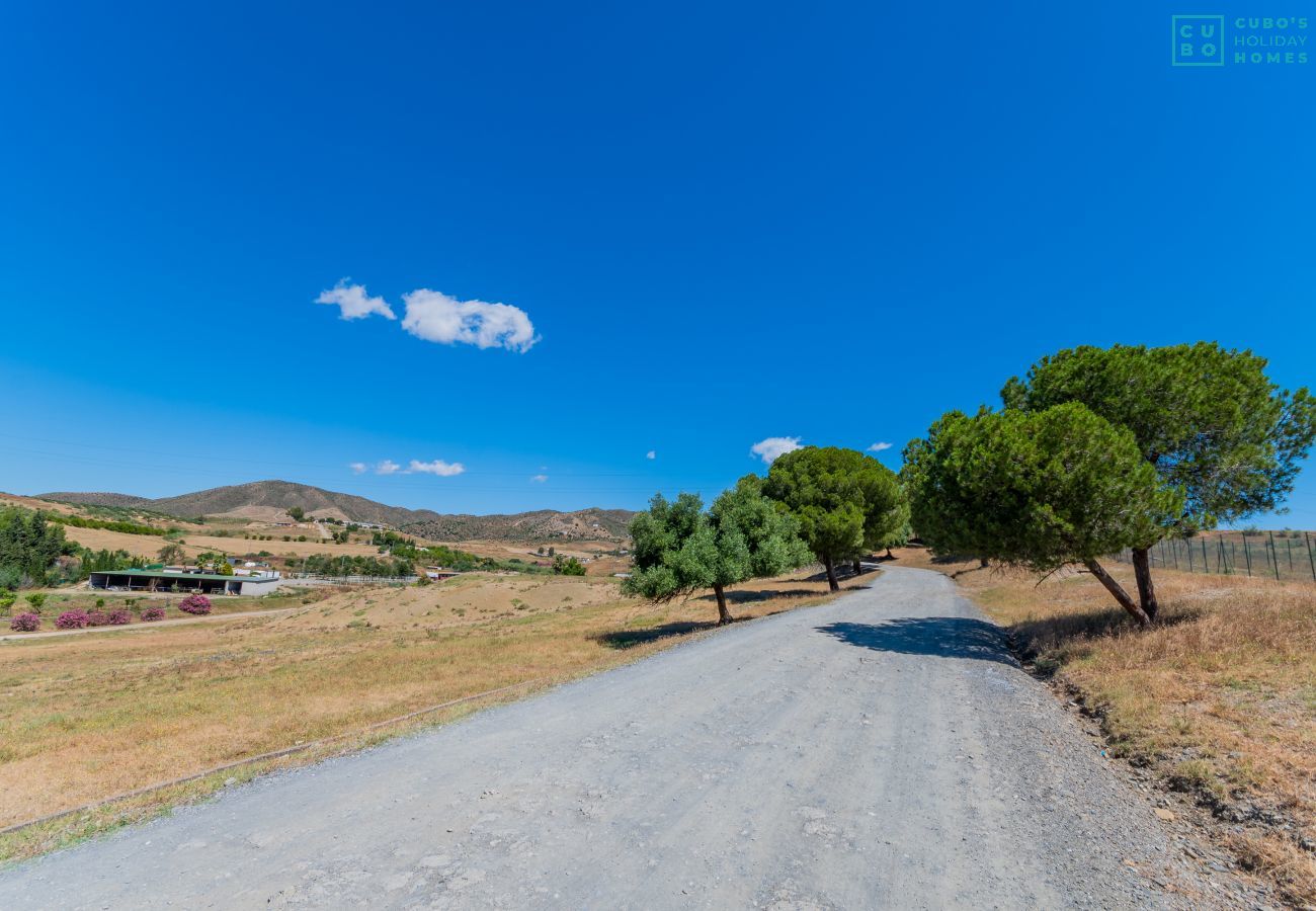 Alrededores de esta casa rural en la Estación de Cártama