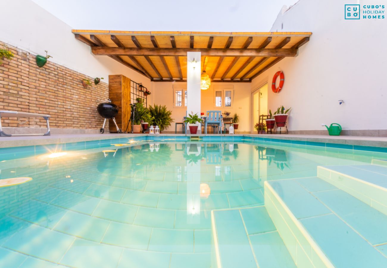 Piscina de esta casa rural en la Estación de Cártama