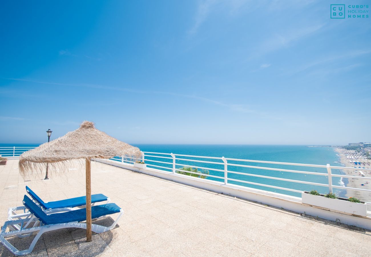 Terraza de este estudio en Torremolinos