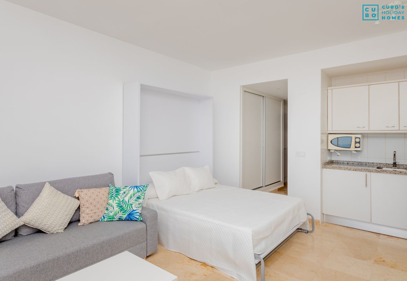 Dormitorio de este estudio en Torremolinos