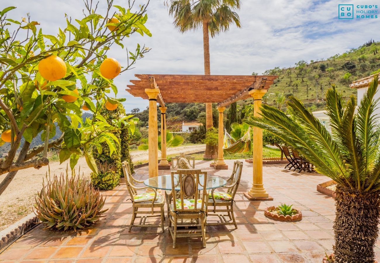Casa rural en Casabermeja - Cubo's Casa Buena Aventura Pool