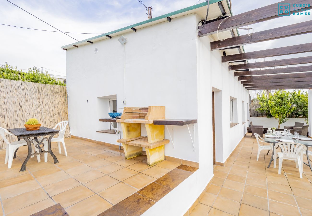 Terraza de esta casa rural en Cártama