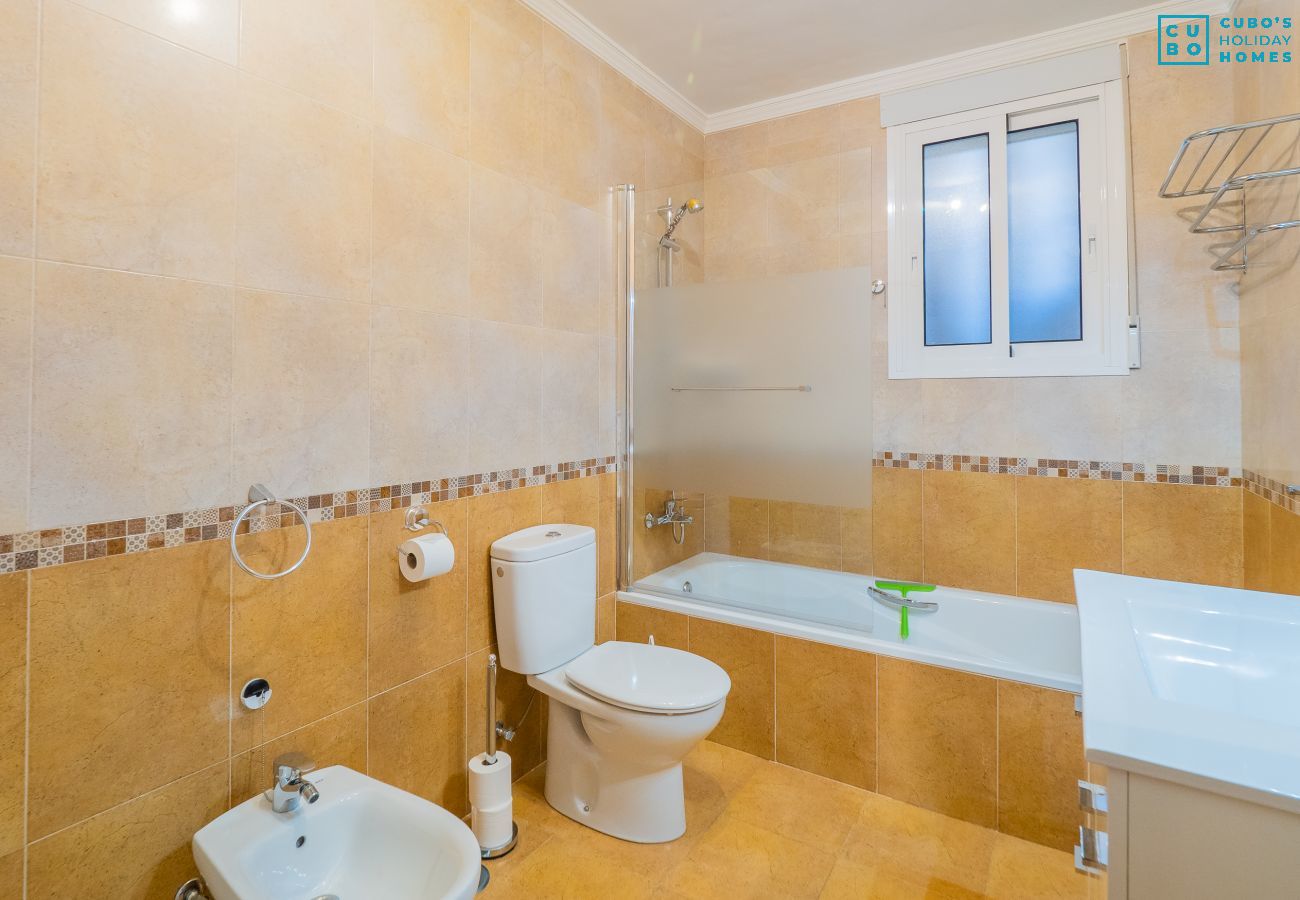Baño de esta casa en Sierra Gorda, Coín