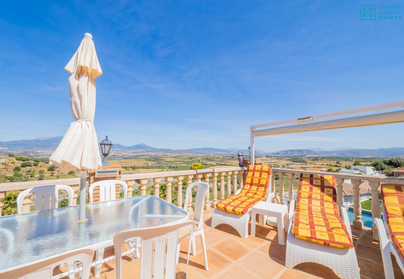 Piscina de esta casa en Sierra Gorda, Coín